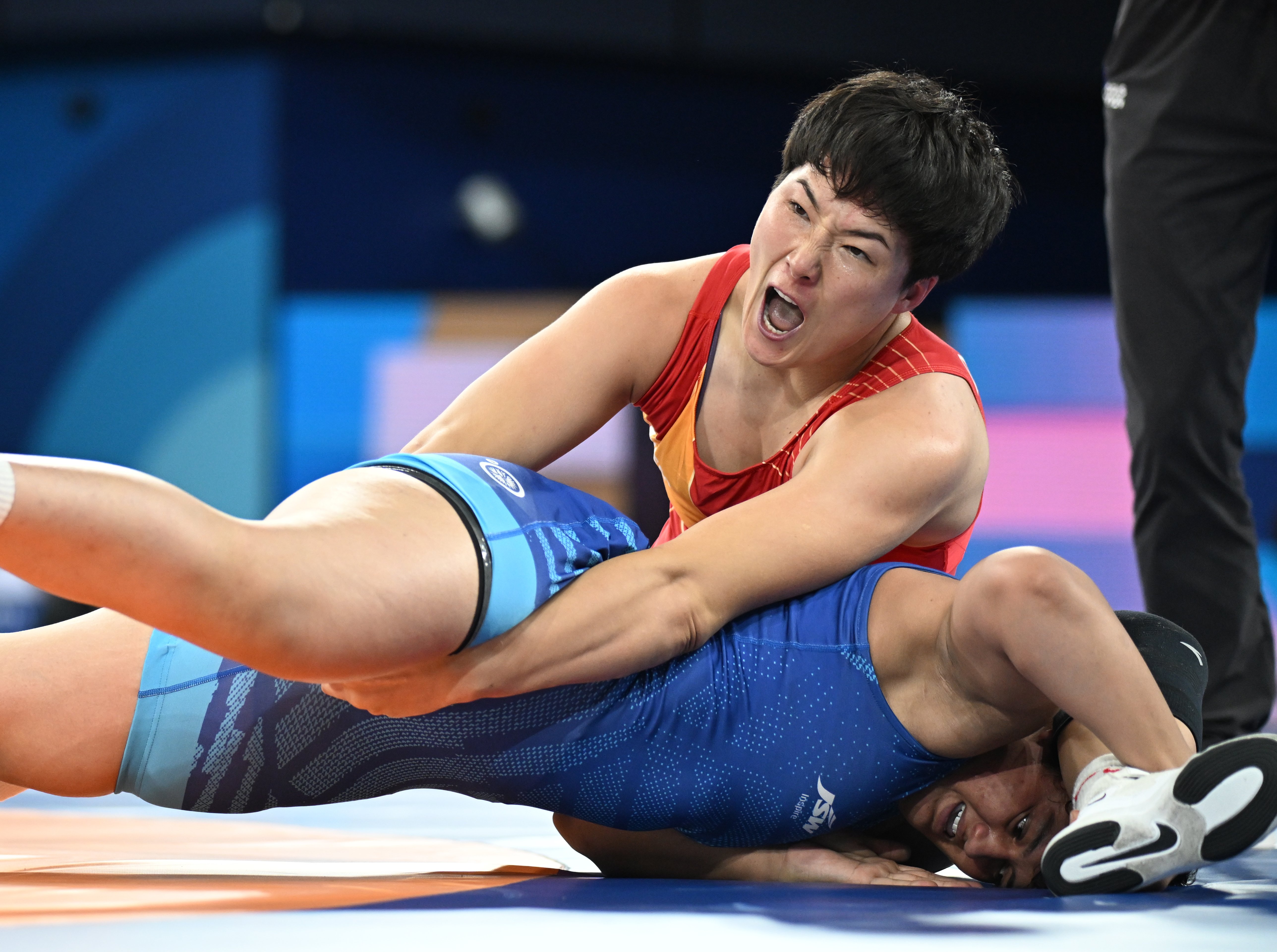 爱游戏网页版-法国运动员女子摔跤获得铜牌的简单介绍