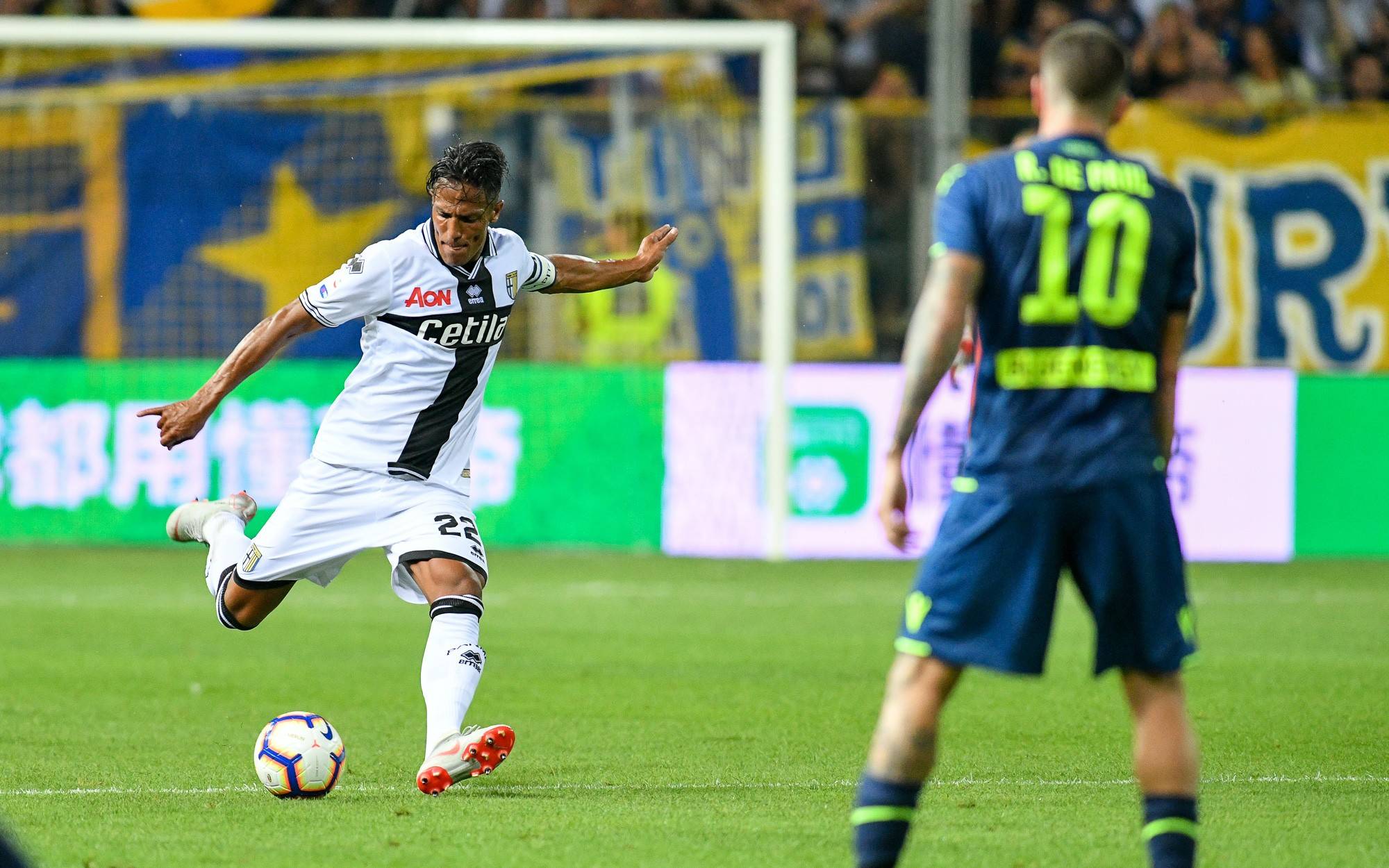 爱游戏直播-罗马队在对乌迪内斯的比赛中痛失三分