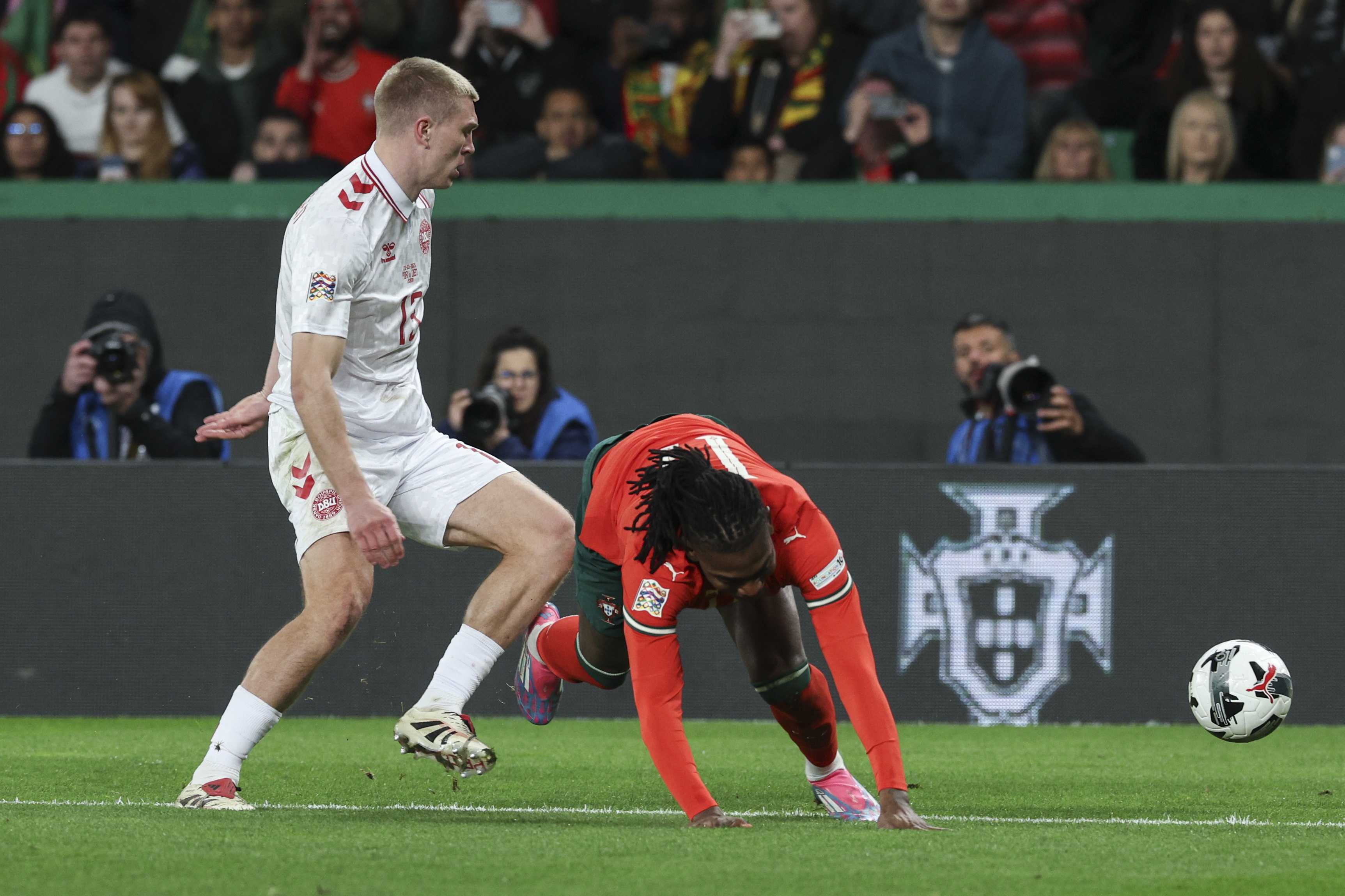 爱游戏下载-葡萄牙队遭遇克罗地亚惨败,悲剧淘汰