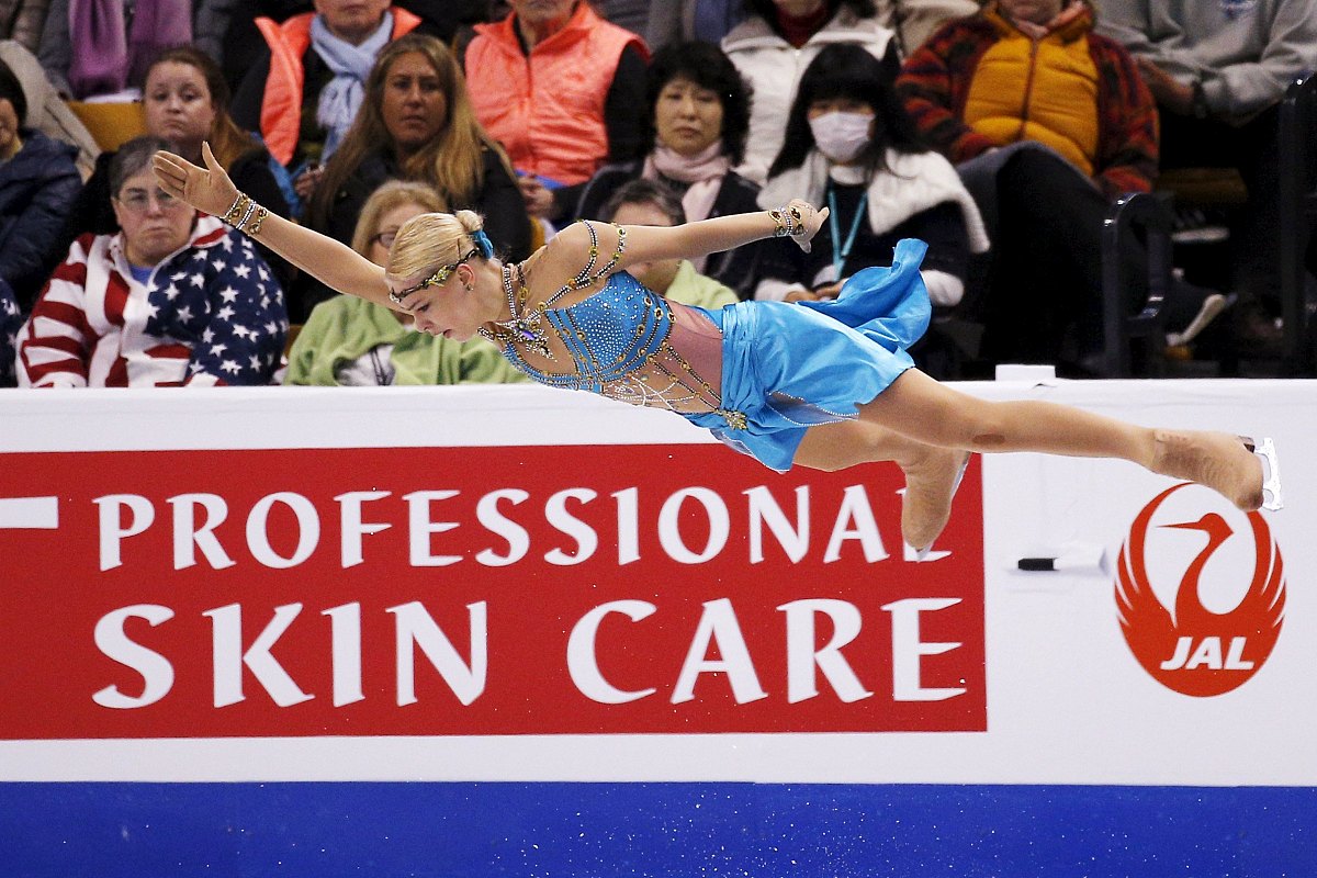 爱游戏官方-加拿大女子曲棍球队奋勇拼搏,晋级决赛