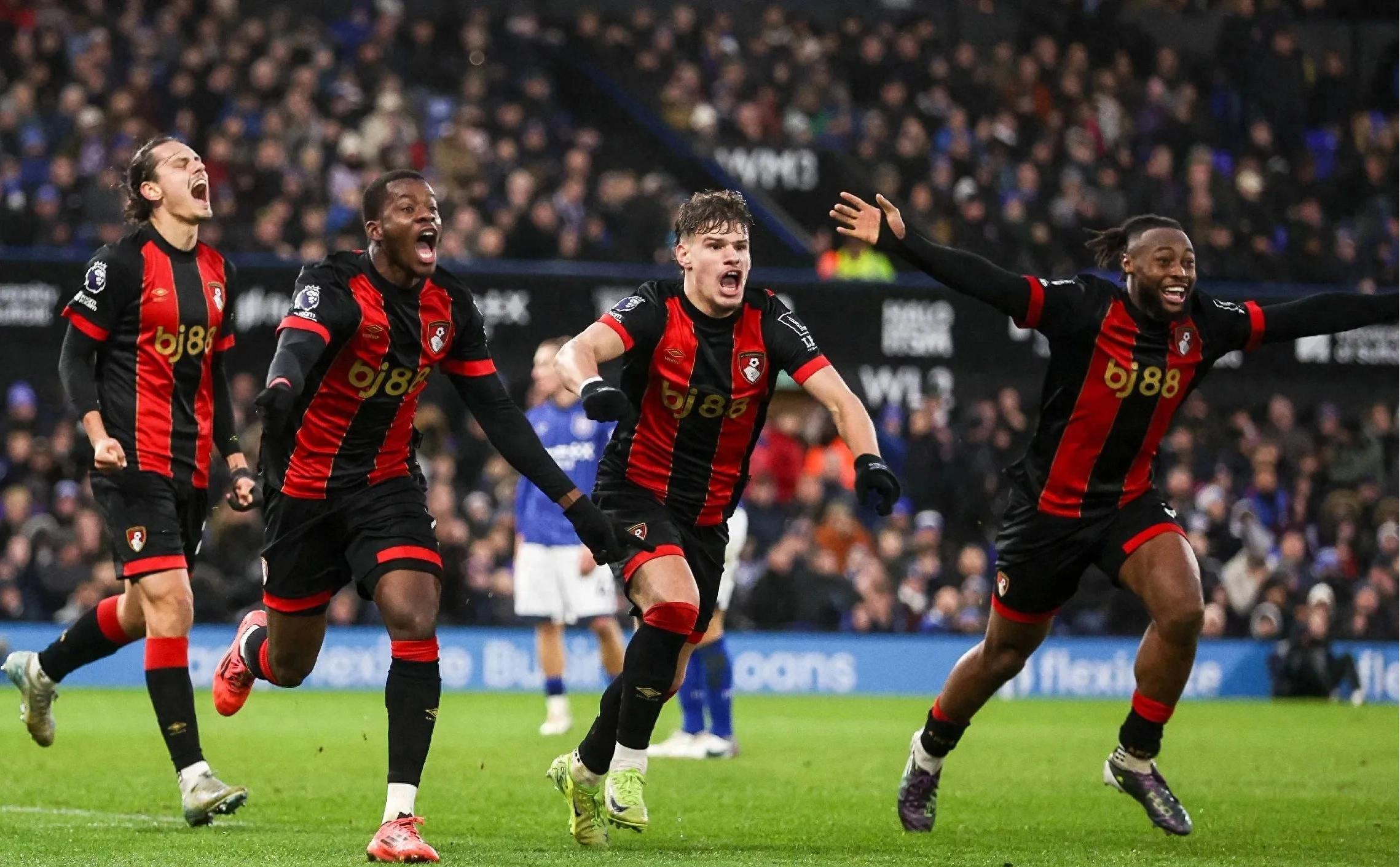 爱游戏链接-伯恩茅斯对阵水晶宫,胜者将更背离降级区!的简单介绍