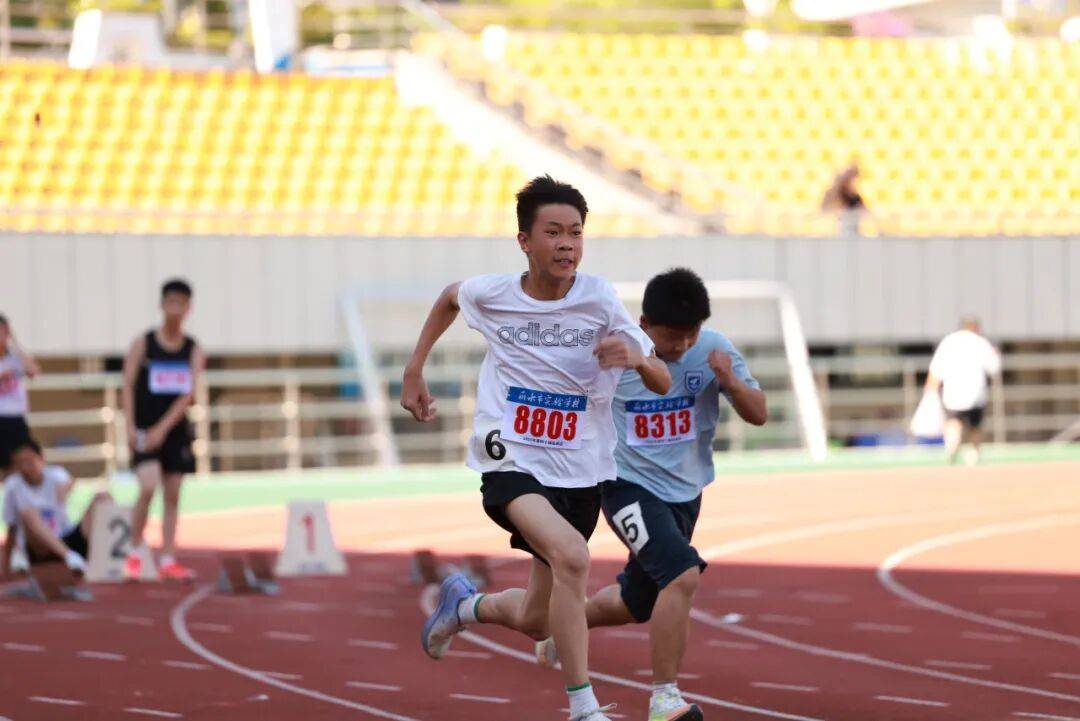 爱游戏课程-精彩瞬间接连不断,赛场余音回荡