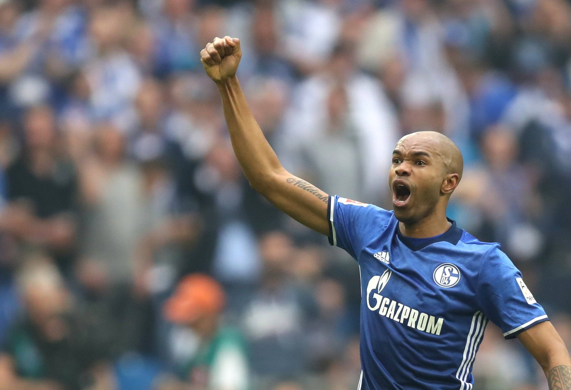 爱游戏网站-沙尔克04主场不敌弗莱堡,遭受意外失利!的简单介绍