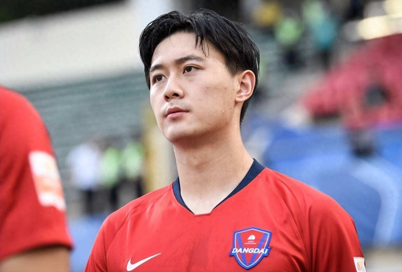 爱游戏登录-申花后卫因伤退出，防线压力增大的简单介绍