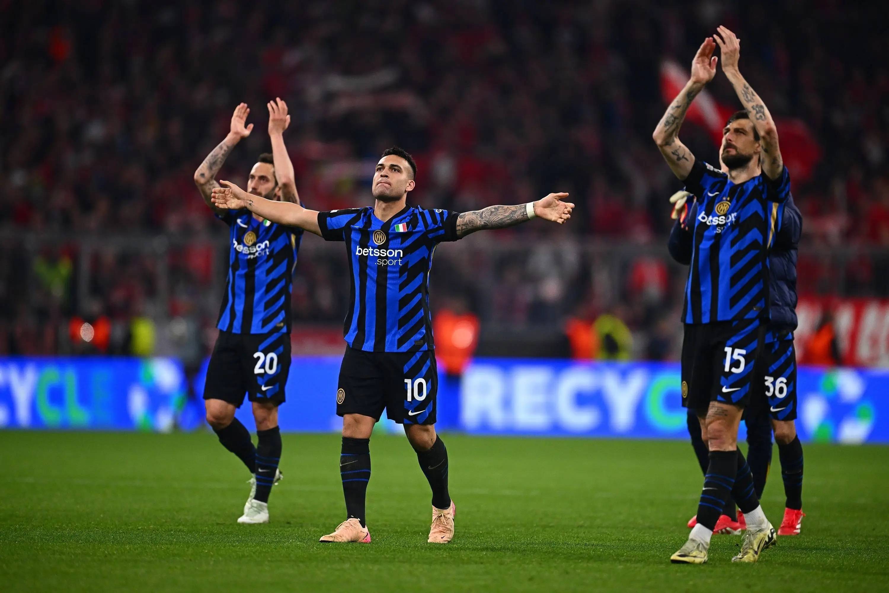 国外球队在比赛中斗志十足取胜