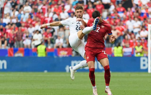 爱游戏官网-包含法国客场大胜希腊，提前锁定小组头名的词条